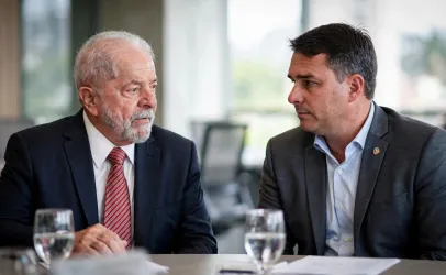 Pesquisa revela: Desaprova��o de Lula cai levemente, mas Fl�vio Bolsonaro segue com mais rejei��o