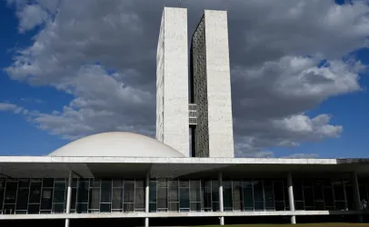 Veja agora: Quem est� liderando a corrida para o cargo de deputado federal em 2026?