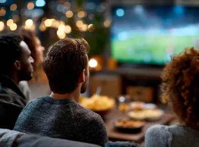 Copa do Mundo: pode barulho e tel�o na rua? Advogada explica sobre os direitos dos vizinhos