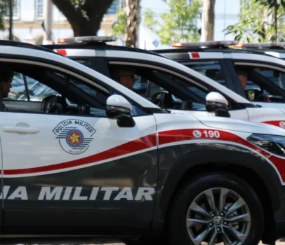 Dupla � presa em central de golpes contra aposentados do INSS na zona leste de S�o Paulo