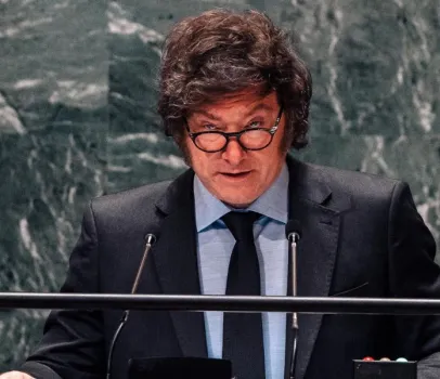 Fl�vio Bolsonaro posta v�deo com Javier Milei e promete lutar contra o terrorismo