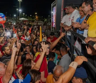 Ex-aliado de ACM Neto critica ex-prefeito de Salvador em com�cio do PT em Itapetinga