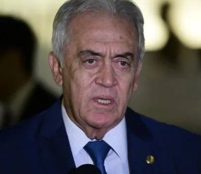 Mensagens do celular de Vorcaro usam termos de hierarquia militar para se referir a Otto Alencar
