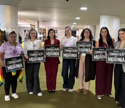 Projeto que criminaliza o �dio contra mulheres avan�a na C�mara
