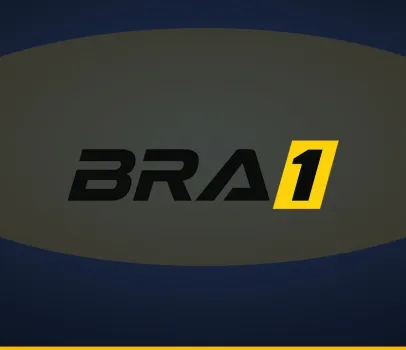 Tiroteio fecha Av. Brasil durante opera��o da PM no Rio; motorista � atingido por bala perdida