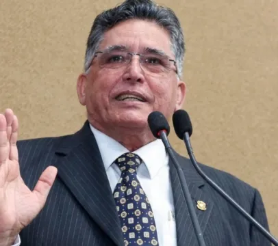 Justi�a mant�m prefeito de Porto Seguro no cargo