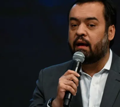 Claudio Castro � alvo da PF por suspeita de desvio de R$ 3 bilh�es