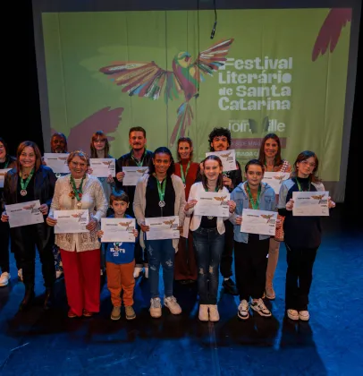 Com vencedores de quatro cidades catarinenses,1� Pr�mio Festival Liter�rio de SC entrega premia��es