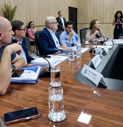 Governador re�ne prefeitos de Cuiab� e VG para estabelecer parcerias na sa�de e educa��o