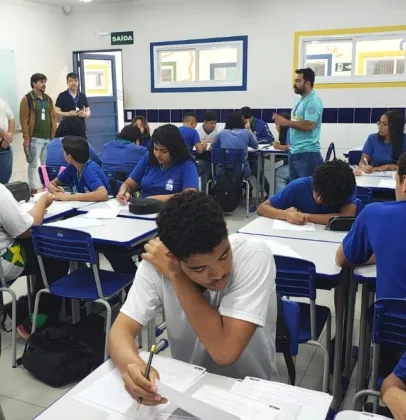 T�cnicos acompanham recomposi��o das aprendizagens com apoio do Banco Mundial