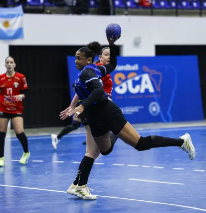 Pinheiros � vice-campe�o do Sul-Centro de Handebol Feminino