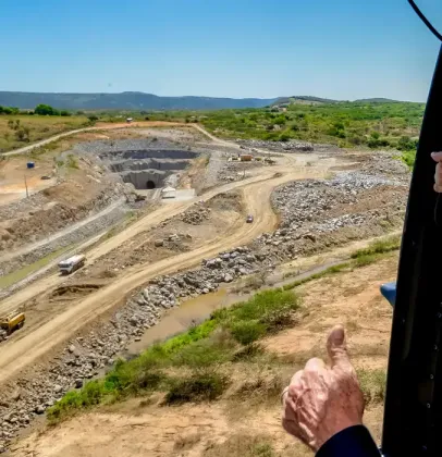 Lula inaugura tunel que leva agua do Sao Francisco para o Rio Grande do Norte