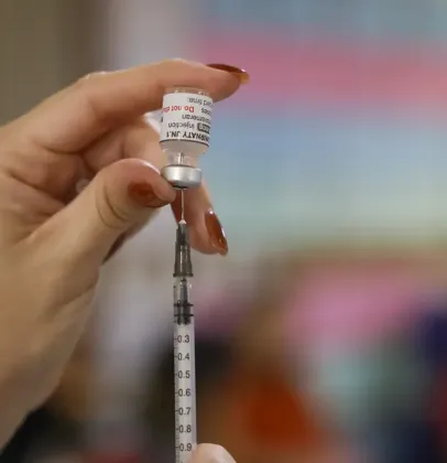 Vacina contra HPV reduz infec��o em jovens pela metade