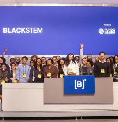 Jovens negros do Rio e da Bahia ganham bolsa para estudar fora do Brasil