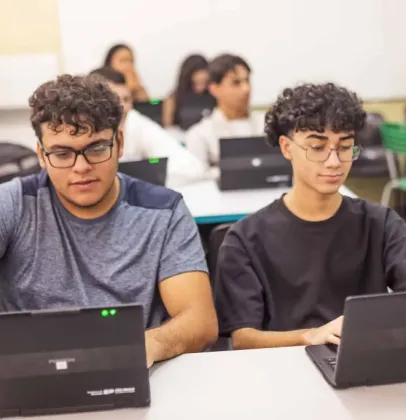 Est�gio para estudantes do ensino m�dio em SP abre 2.565 vagas; veja bolsas por curso