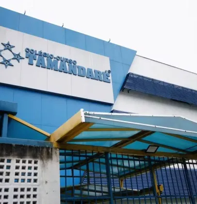 Alunos e professores ficam assustados ap�s caso de agulhas reutilizadas em escola do Rio