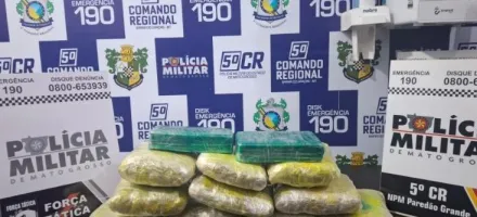 For�a T�tica prende homem que transportava 7,5 quilos de drogas dentro de �nibus