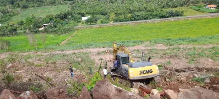 Batalh�o Ambiental da PM apreende escavadeira utilizada para desmatamento irregular
