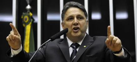 STF anula condena��o Anthony Garotinho pela Justi�a Eleitoral