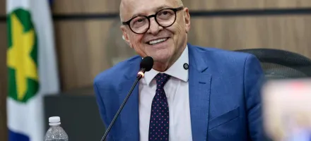 Governador Otaviano Pivetta anuncia Fl�via Emanuelle como nova secret�ria de Educa��o