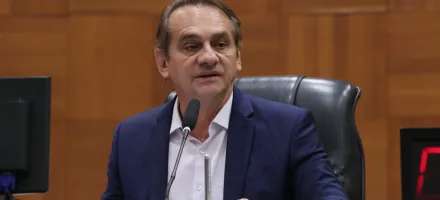 Wilson Santos defende fim dos �concursos fakes� e pede derrubada de veto do governo em MT