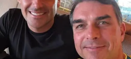 Fl�vio Bolsonaro chega aos Estados Unidos ap�s descumprir ordem de entrega de passaportes
