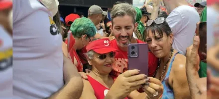 Lula apoia Grass em ato popular na Esplanada antes do 2� turno