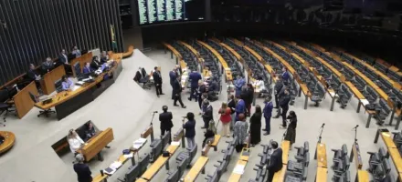 Plenrio rene-se nesta manh para votar acordos internacionais
