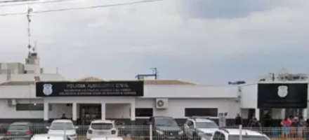 Homem de 27 anos � assassinado a tiros nos fundos de casa no Mato Grosso