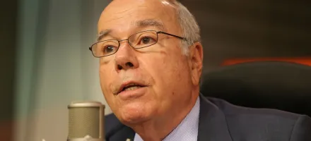 Ministro do Brasil vai � China para conversas importantes com governo chin�s