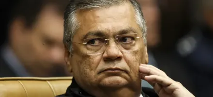 Dino decide manter retirada de v�deos de vereador que xingou advers�rio