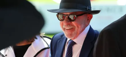 Lula brinca que Neymar � o primeiro convocado 'home office' do mundo