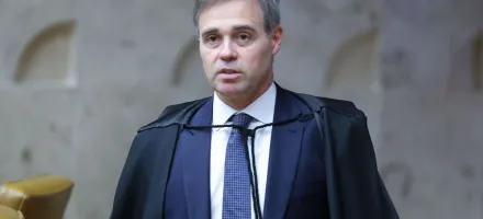 Ministro manda tirar do ar v�deo que ligava PT a fac��es criminosas