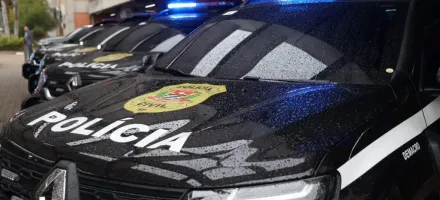 Influenciador preso por usar fama na internet para explorar crian�as