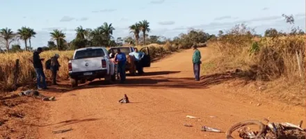 Motociclista morre ao bater em caminhonete em estrada de terra em Mato Grosso