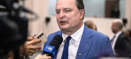 Presidente da Assembleia de MT defende emendas ap�s opera��o da pol�cia