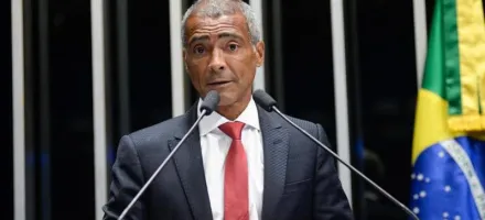 Rom�rio deixa o PL e apoia Eduardo Paes para o governo do RJ
