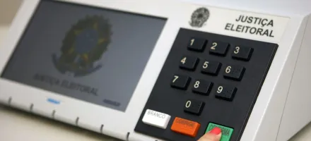 Mulheres ainda s�o minoria nas candidaturas pol�ticas no Brasil