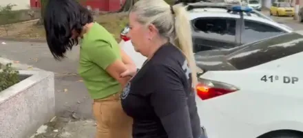 Pol�cia prende mulher que vendia viagens falsas
