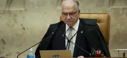 Fachin retira pedido de investiga��o contra Mendon�a e d� prazo para defesa
