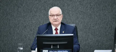 Fachin cria sistema para vigiar precat�rios ap�s alerta de irregularidades de Gilmar Mendes