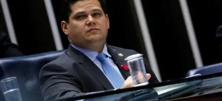 Senado planeja regra para limitar tempo de ministros do STF caso Fl�vio ganja