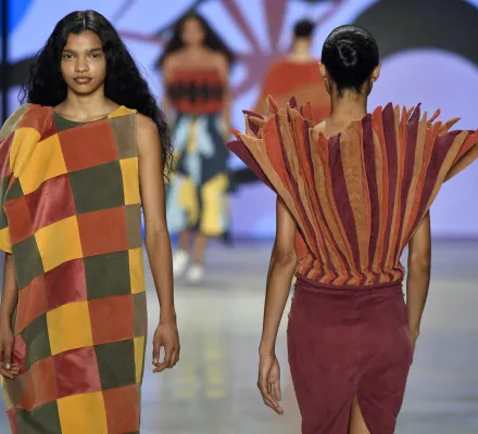 Desfile na SPFW exibe roupas inspiradas nas plantas e curvas de Burle Marx