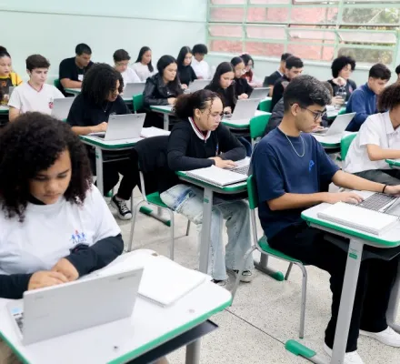 SP far� primeiro simulado para 325 mil alunos se prepararem para Prov�o e Enem