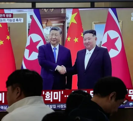 Kim Jong-un aparece na TV ap�s rumores de morte por derrame cerebral