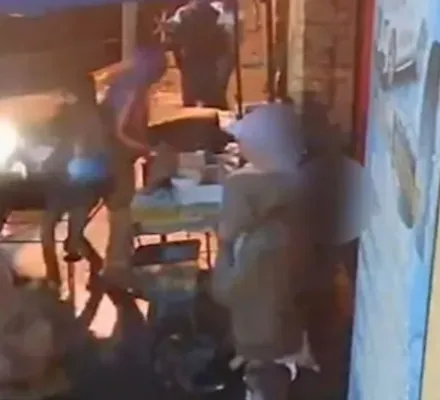 Rivais trocam tiros em churrasqueira fora de balada no Reino Unido e passam 18 anos na pris�o