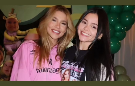 Virg�nia Fonseca presenteia amiga com combo de cirurgias pl�sticas: >Anivers�rio>