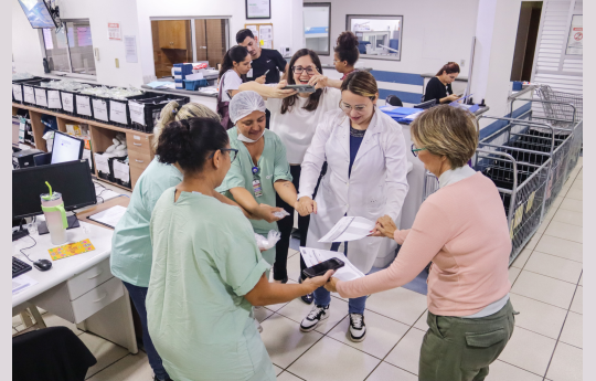 Projeto leva oficinas criativas, fotografia e a��es de cuidado ao Hospital Ara�jo Jorge, em Goi�nia