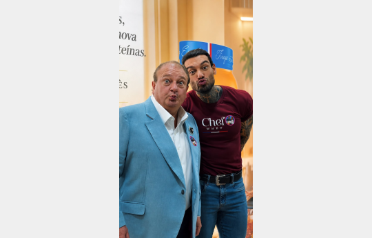 Lucas Lucco e �rick Jacquin movimentam estande da Chef Whey na Naturaltech 2026