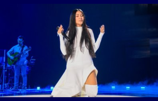 Cantora Simaria volta aos palcos ap�s 4 anos e se emociona com seu show
